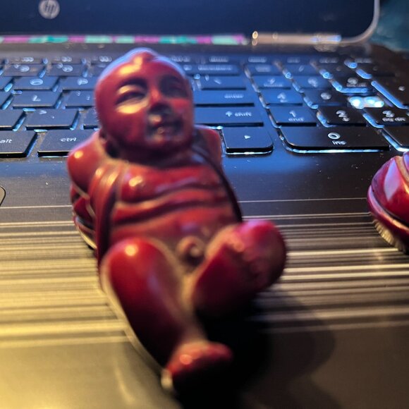 Set of 2 Miniature Chinese Red Buddha Figurines - Picture 3 of 4